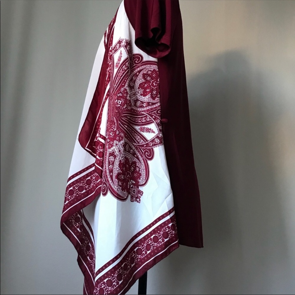 SOLDOversized maroon and white blouse - Picture 3 of 6